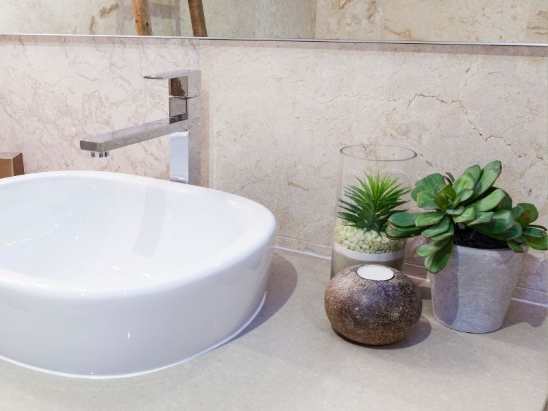 Add decorative elements to refresh your bathroom