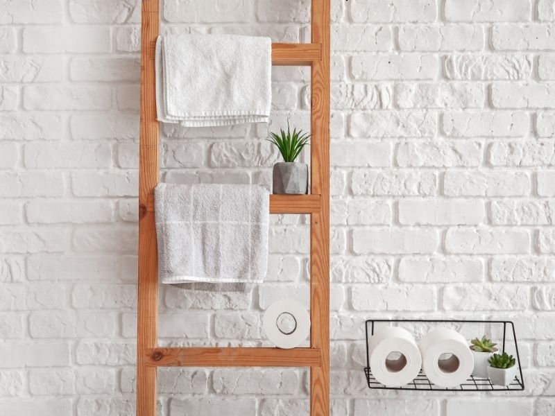 A more modern bathroom with a ladder