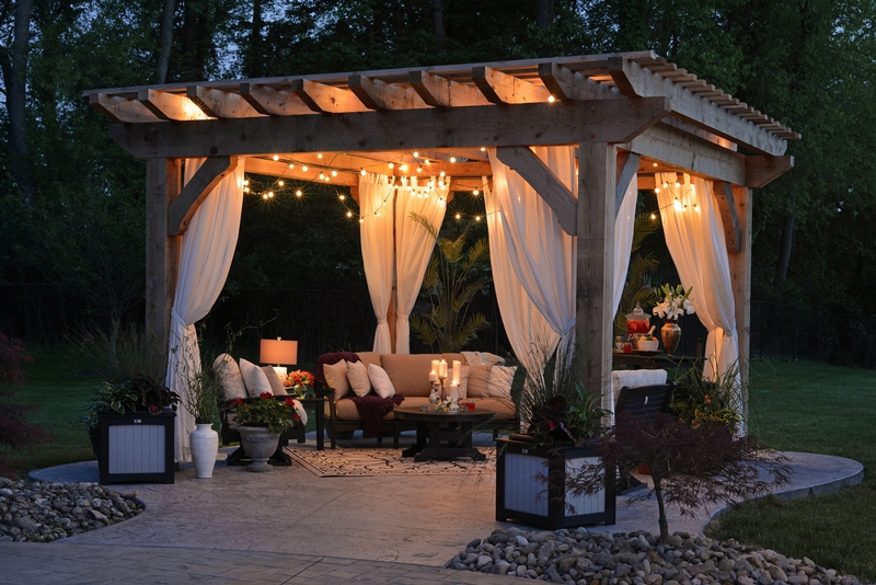 Curtains on your pergola to enhance privacy